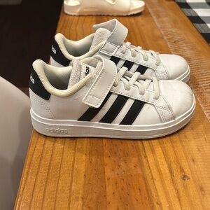 Adidas Kids Sneaker, toddler size 12
